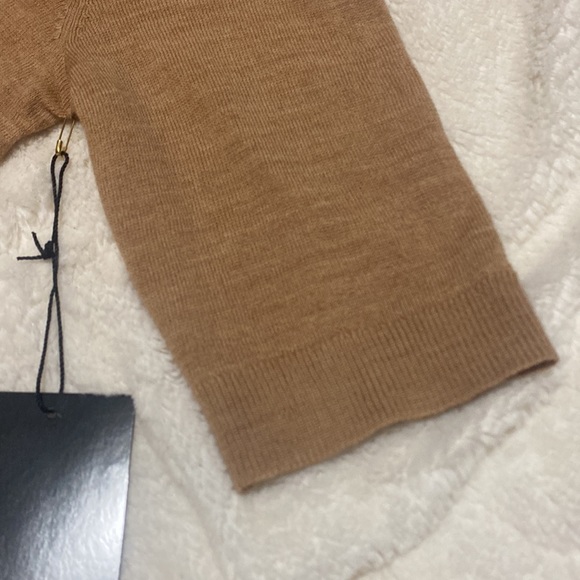XS| NWT- extra fine Merino wool tan/ beige turtleneck - Picture 5 of 9